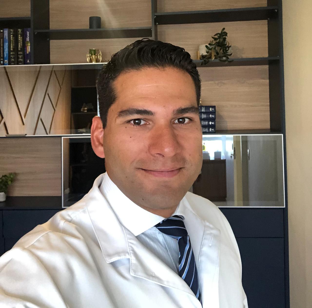 Dr. Felipe